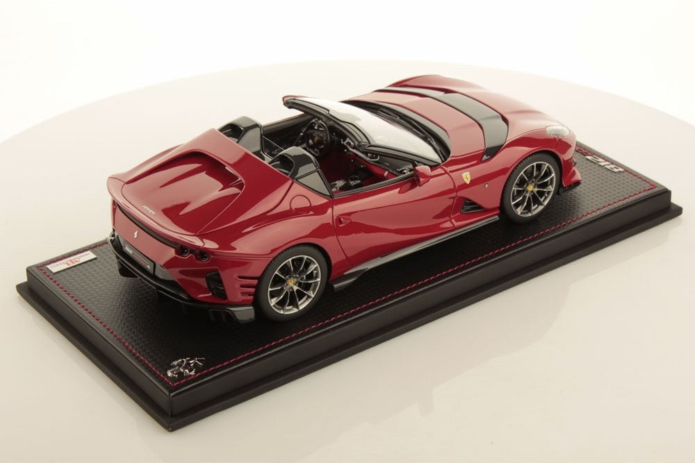 MR Collection FE034E 1/18 Ferrari 812 Competizione A 2021 Rosso TRS Resin