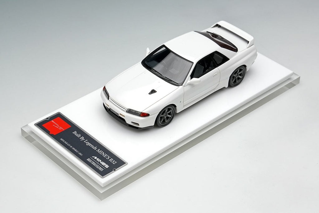 Make Up EIDOLON EM679A 1/43 Mines Nissan Skyline GT-R BNR32 Shiranami White