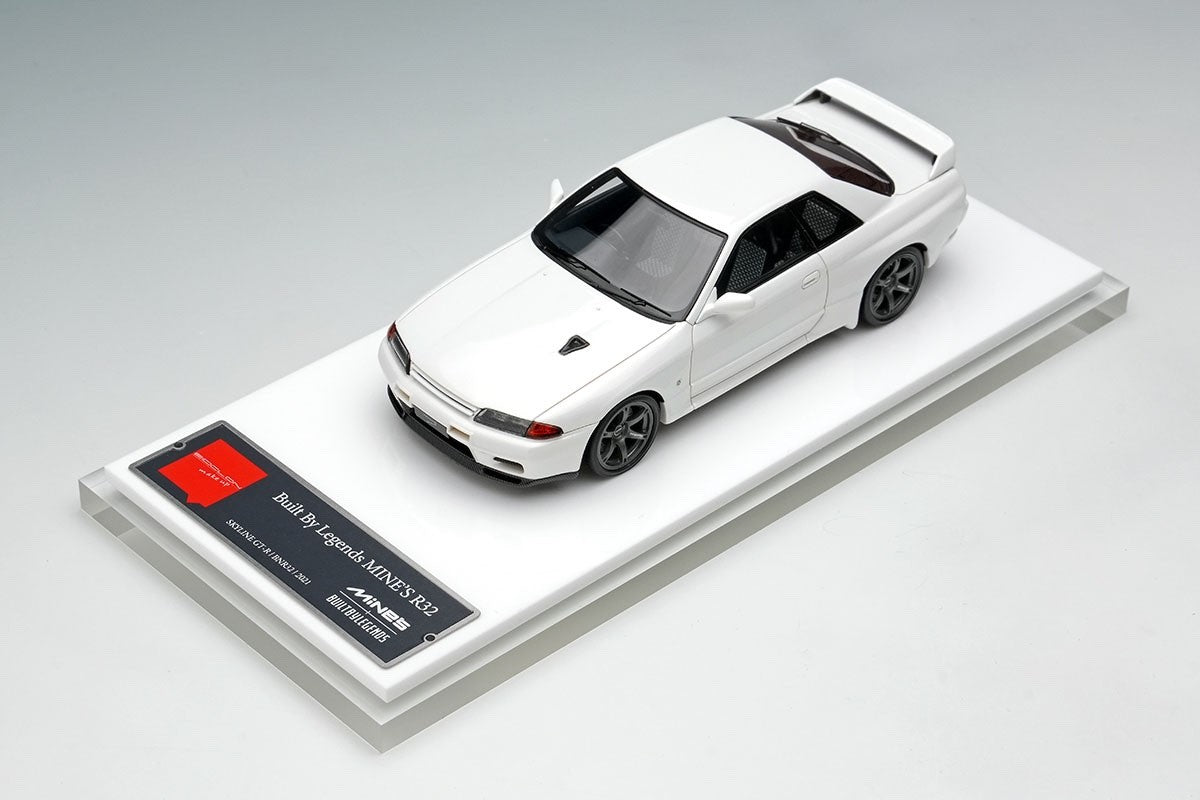 Make Up EIDOLON EM679A 1/43 Mines Nissan Skyline GT-R BNR32 Shiranami White