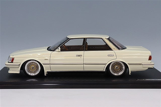 Ignition Model IG3822 1:18 Toyota Mark II Grande Ltd Pearl White Resin