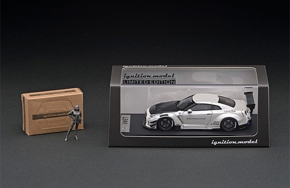 Ignition Model IG2553 1/43 LB-WORKS Nissan GT-R R35 White w/ Figure Resin