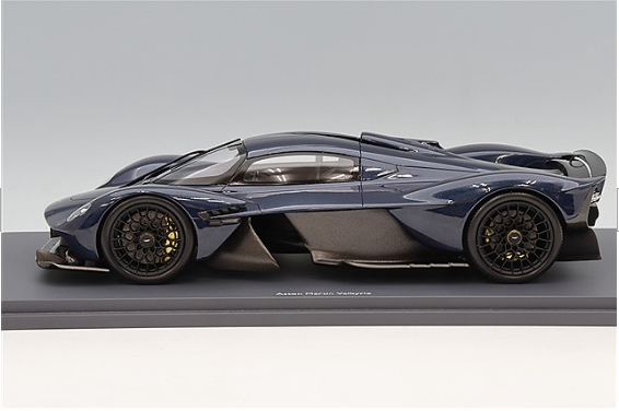 Schuco SC18U00067 1/18 Aston Martin Valkyrie 2021 Dark Blue Resin