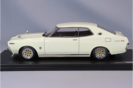 Ignition Model IG3038 1/18 Nissan Laurel 2000SGX C130 White SSR MKIII