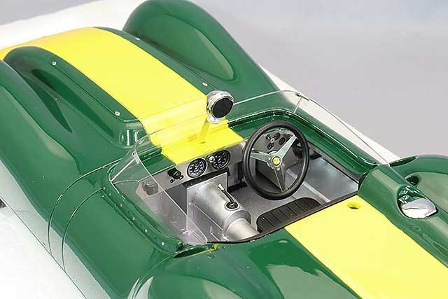 MATRIX MXL1001021 1/18 Jaguar Lister 1958 Jaguar Green