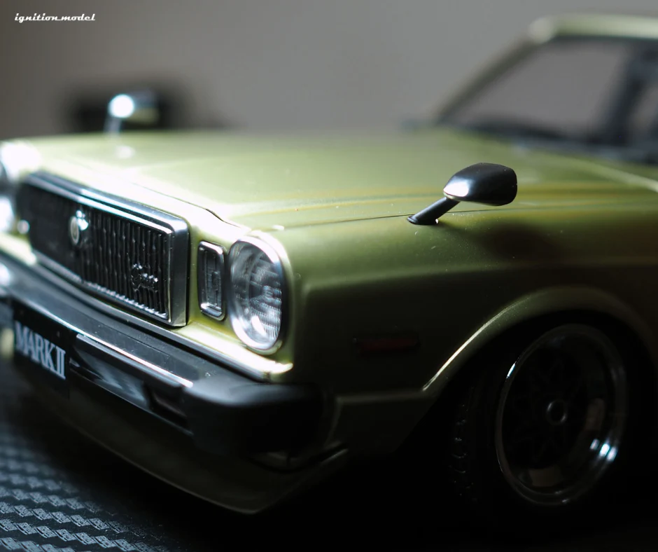 Ignition Model IG3430 1/18 Toyota Mark II Grande MX41 Shakotan Gold Resin