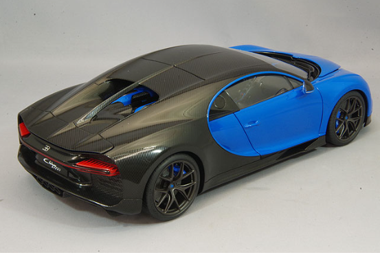 AUTOart 70997 1/18 Bugatti Chiron Sport 2019 French Blue/Carbon