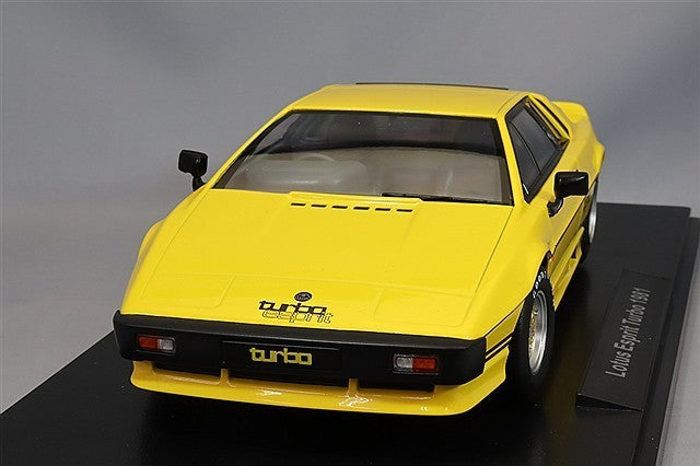 KK Scale KKDC181195 1/18 Lotus Esprit Turbo 1981 Yellow Coupe