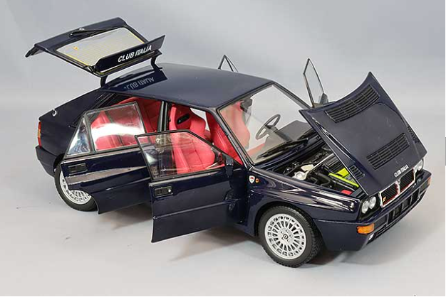 Kyosho KS08343SC 1/18 Lancia HF Integrale Club Italia Blue Diecast