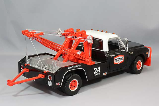 GreenLight GRL13625 1/18 Chevrolet C-30 Dually Wrecker 1970 Multi Color