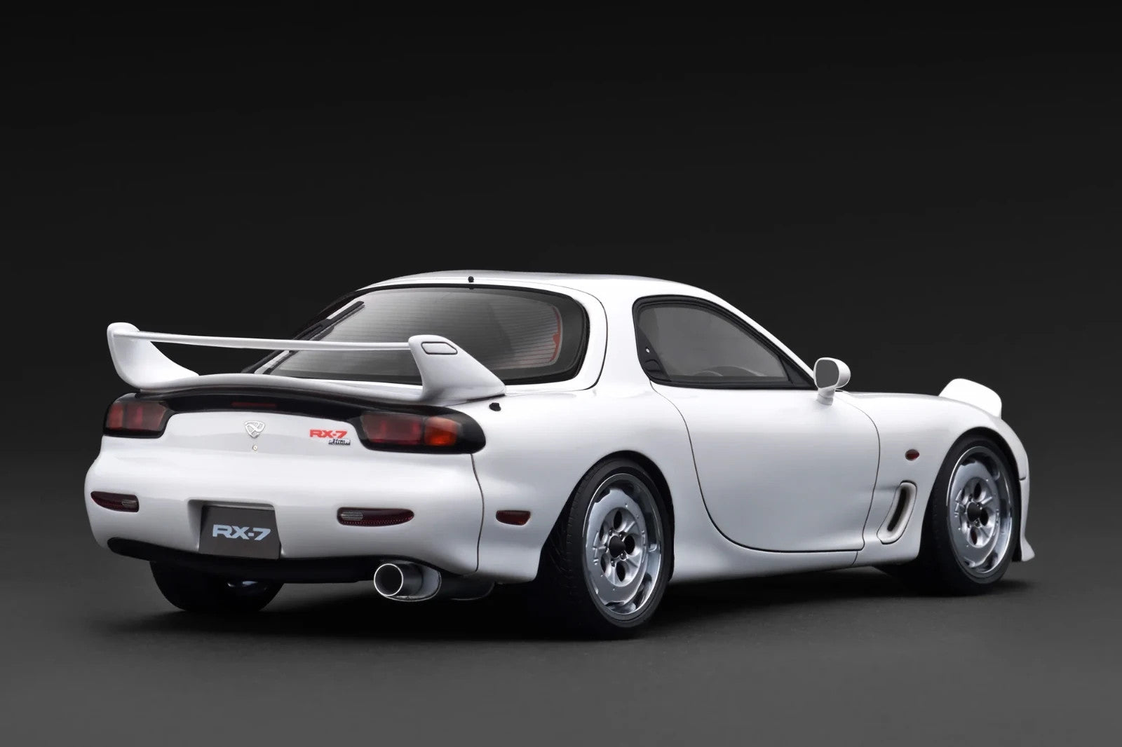 Ignition Model IG3942 1/18 Mazda RX-7 Mazdaspeed FD3S White Resin