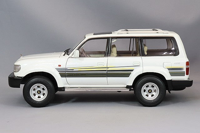 KENGFai TK-KF032-1 1/18 Toyota Land Cruiser VX-R LC80 White