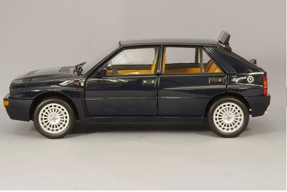 Kyosho KS08343H 1/18 Lancia Integrale Evo II Club Hi-Fi Blue Diecast