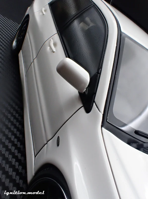 Ignition Model IG3835 1/18 Mitsubishi Lancer Evolution VIII MR CT9A White