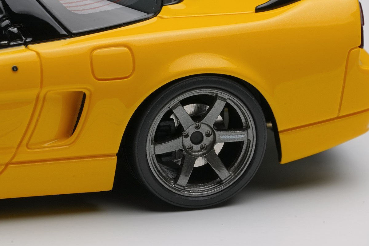Make Up EIDOLON EM825C 1/43 Honda NSX-R NA2 2002 Indy Yellow Pearl Resin