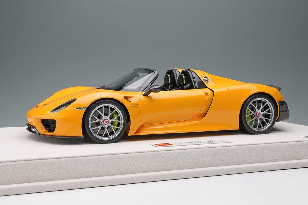 EIDOLON EML089C 1/18 Porsche 918 Spyder Weissach Package 2011 Signal Yellow