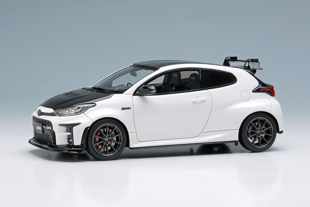 Make Up EIDOLON EM656B 1/43 Toyota GRMN Yaris Circuit Package Platinum White