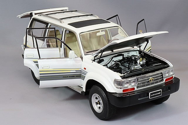KENGFai TK-KF032-1 1/18 Toyota Land Cruiser VX-R LC80 White