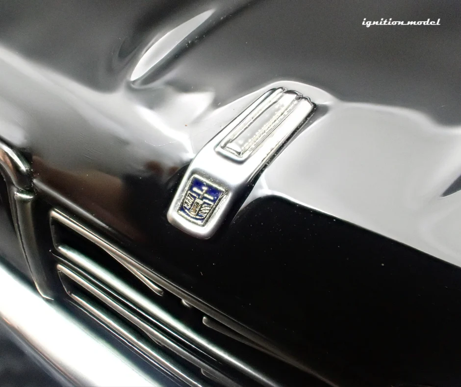 Ignition Model IG3555 1/18 Nissan Gloria Brougham 330 Shakotan Black Resin