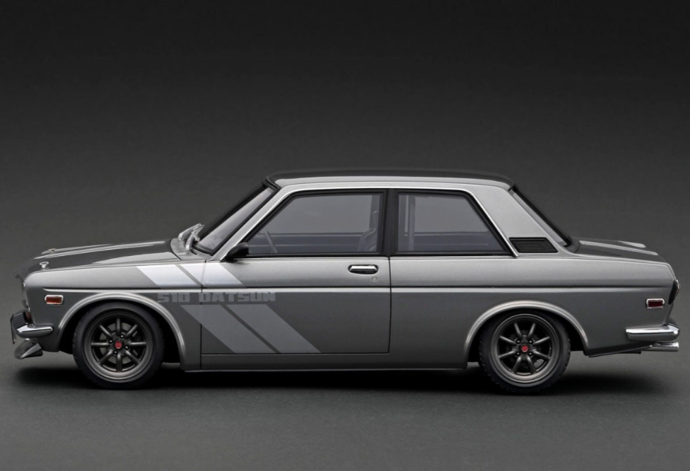 Ignition Model IG3310 1/18 Datsun Bluebird 510 Gun Metallic With Engine Resin