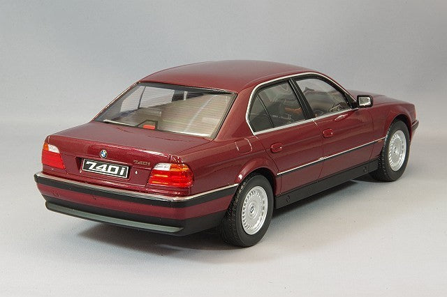 KK Scale KKDC180364 1/18 BMW 740i E38 1994 Dark Red Metallic Diecast