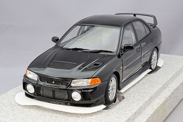 MOTORHELIX FS-M84002 1/18 Mitsubishi Lancer Evolution IV Black