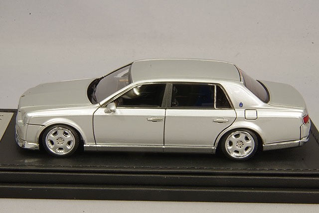 Ignition Model IG1730 1/43 Toyota Century UWG60 OZ Silver Resin /100