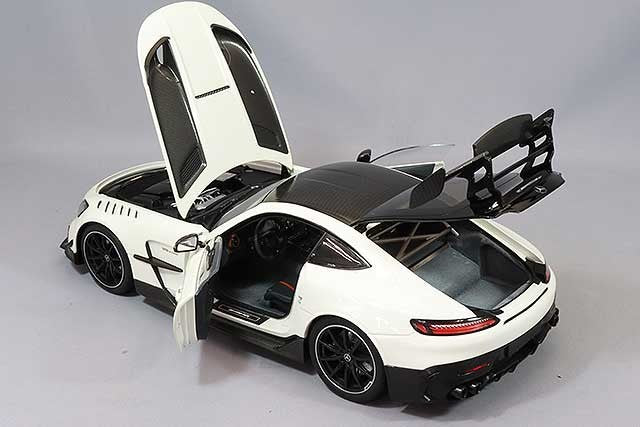 Minichamps MC110032020 1/18 Mercedes-AMG GT 2021 Die-cast