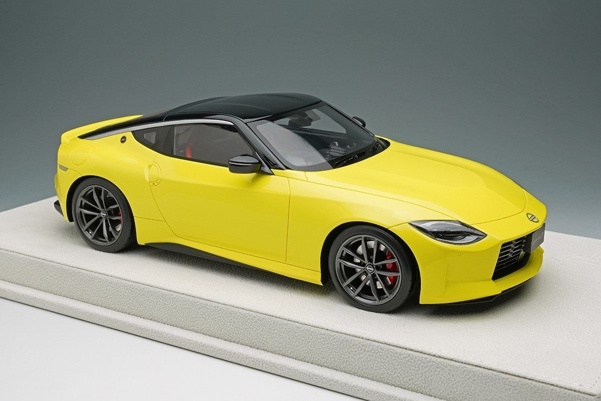EIDOLON EML112E 1/18 Nissan Fairlady Z Version ST 2023 Ikazuchi Yellow