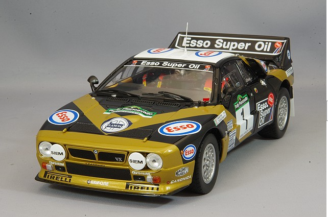 Kyosho KS08306E 1/18 Lancia 037 Rally 1984 Piancavallo #1 Diecast