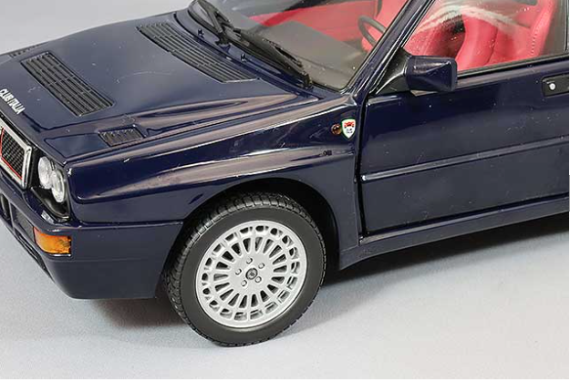 Kyosho KS08343SC 1/18 Lancia HF Integrale Club Italia Blue Diecast