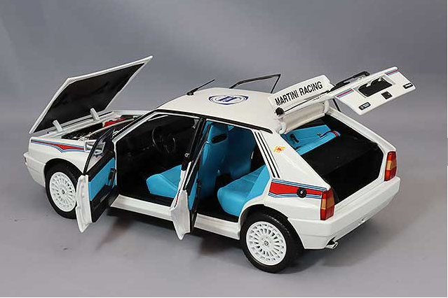 Kyosho KS08344E 1/18 Lancia Delta Integrale Integrale 6 White Diecast
