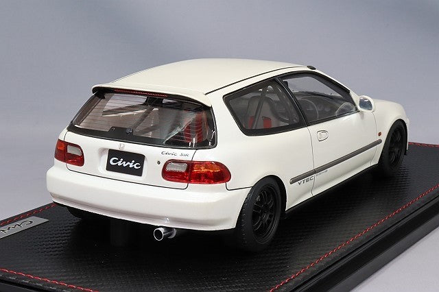Ignition Model IG3041 – 1/18 Honda Civic (EG6) Pearl White w/ Engine