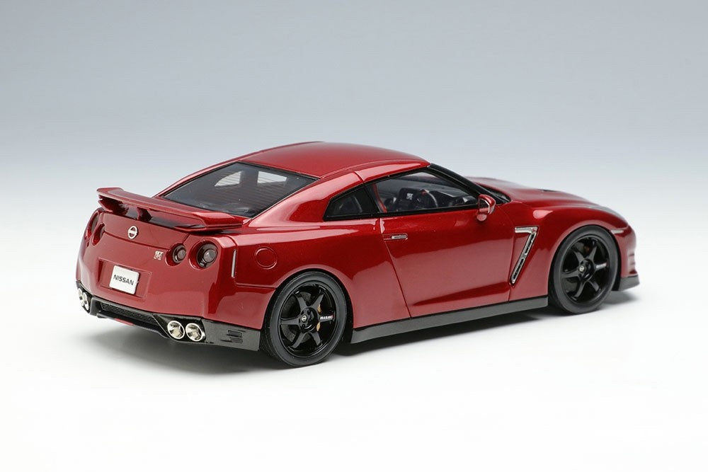 EIDOLON EM683A 1/43 Nissan GT-R Track Edition Nismo 2015 Gold Flake Red Pearl