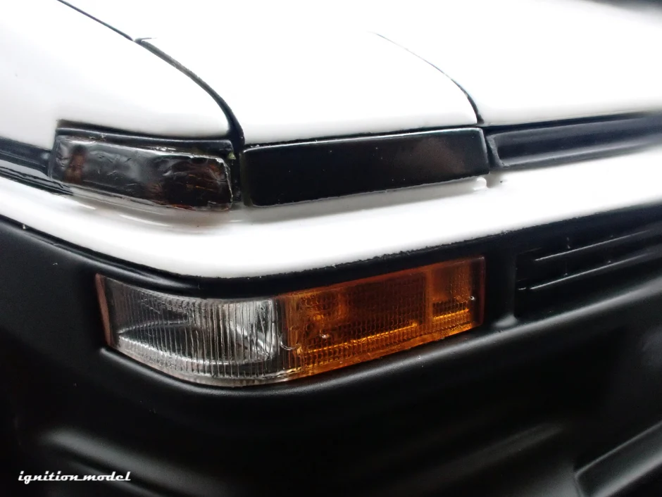 Ignition Model IG3809 1/18 Toyota Sprinter Trueno AE86 H2 White/Black Resin