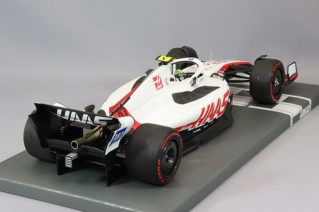Minichamps MC117220147 1/18 Haas VF-22 Bahrain 2022 Resin
