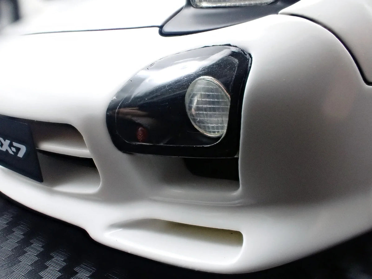 Ignition Model IG3942 1/18 Mazda RX-7 Mazdaspeed FD3S White Resin