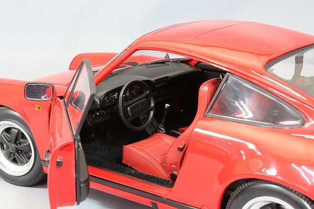 Minichamps MC100063021 1/18 Porsche 911 Carrera Coupe Red
