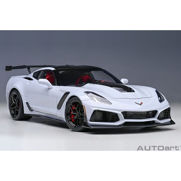 AUTOart 71277 1/18 Chevrolet Corvette C7 ZR1 Gray Metallic Die-cast Model Car