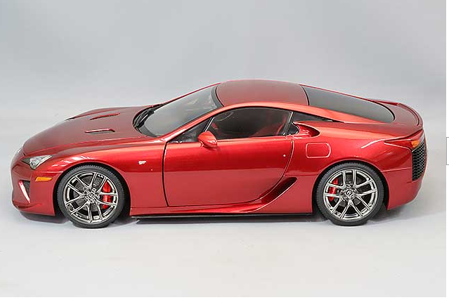 AUTOart 78853 1/18 Lexus LFA Pearl Red Composite