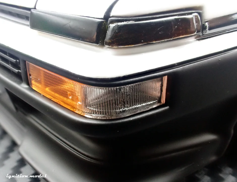 Ignition Model IG3809 1/18 Toyota Sprinter Trueno AE86 H2 White/Black Resin