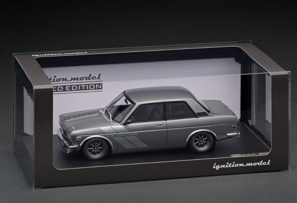 Ignition Model IG3310 1/18 Datsun Bluebird 510 Gun Metallic With Engine Resin