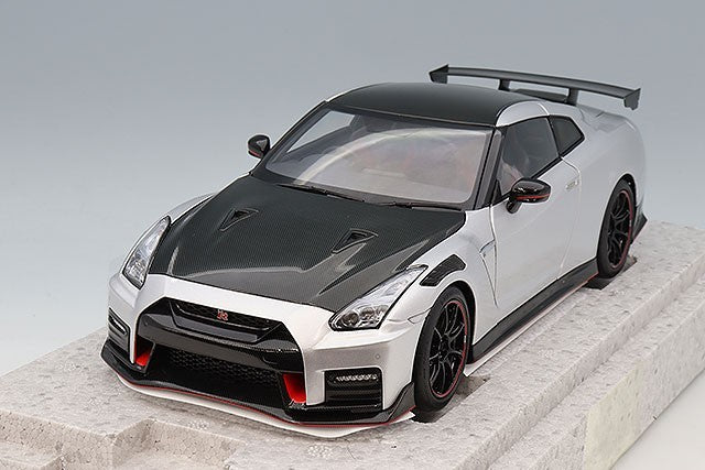MOTORHELIX FS-M83528 1/18 Nissan GT-R Nismo R35 2022 Silver