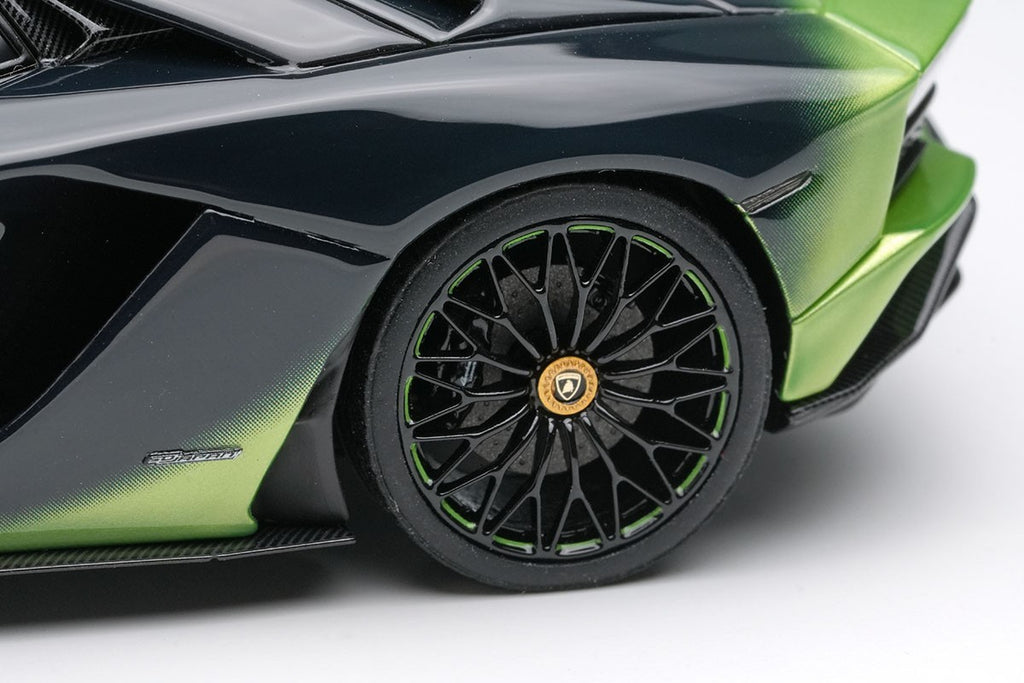 EIDOLON EM767D 1/43 Lamborghini Aventador S 2018 Green Resin Limited 100pcs