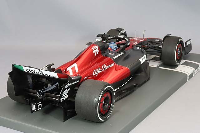 Minichamps MC117230177 1/18 Alfa Romeo C43 2023 #77 Multi Color