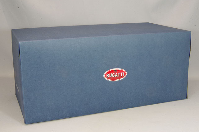 AUTOart 70917 1/18 Bugatti EB110 SS French Blue