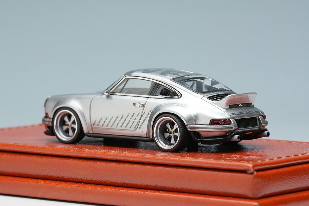 Make Up Titan64 TM004D 1/64 Singer DLS Silver Metallic Diecast Model Car