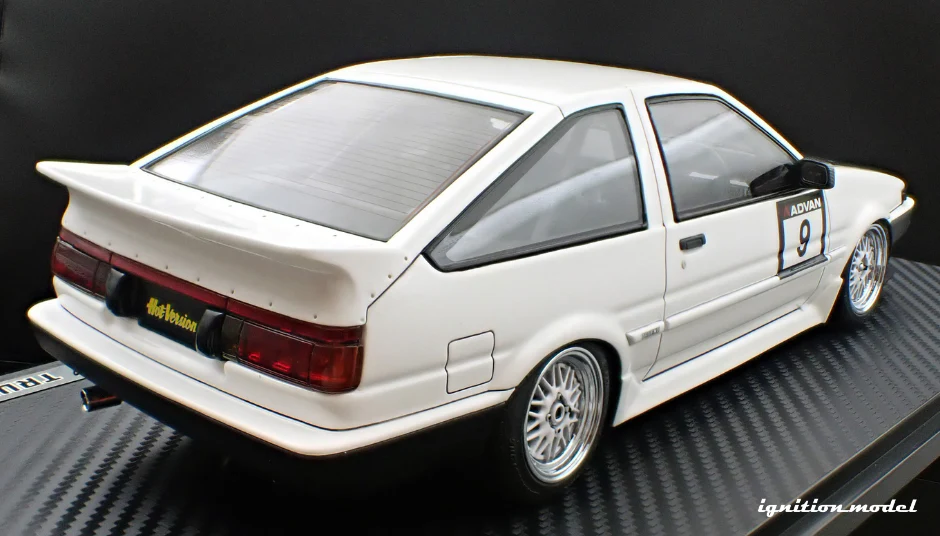 Ignition Model IG3488 1/18 Toyota Trueno AE86 Tsuchiya TK-Street White Resin
