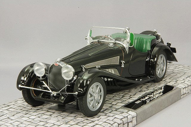 Minichamps MC107110160 1/18 Bugatti Type 54 Roadster Black Resin