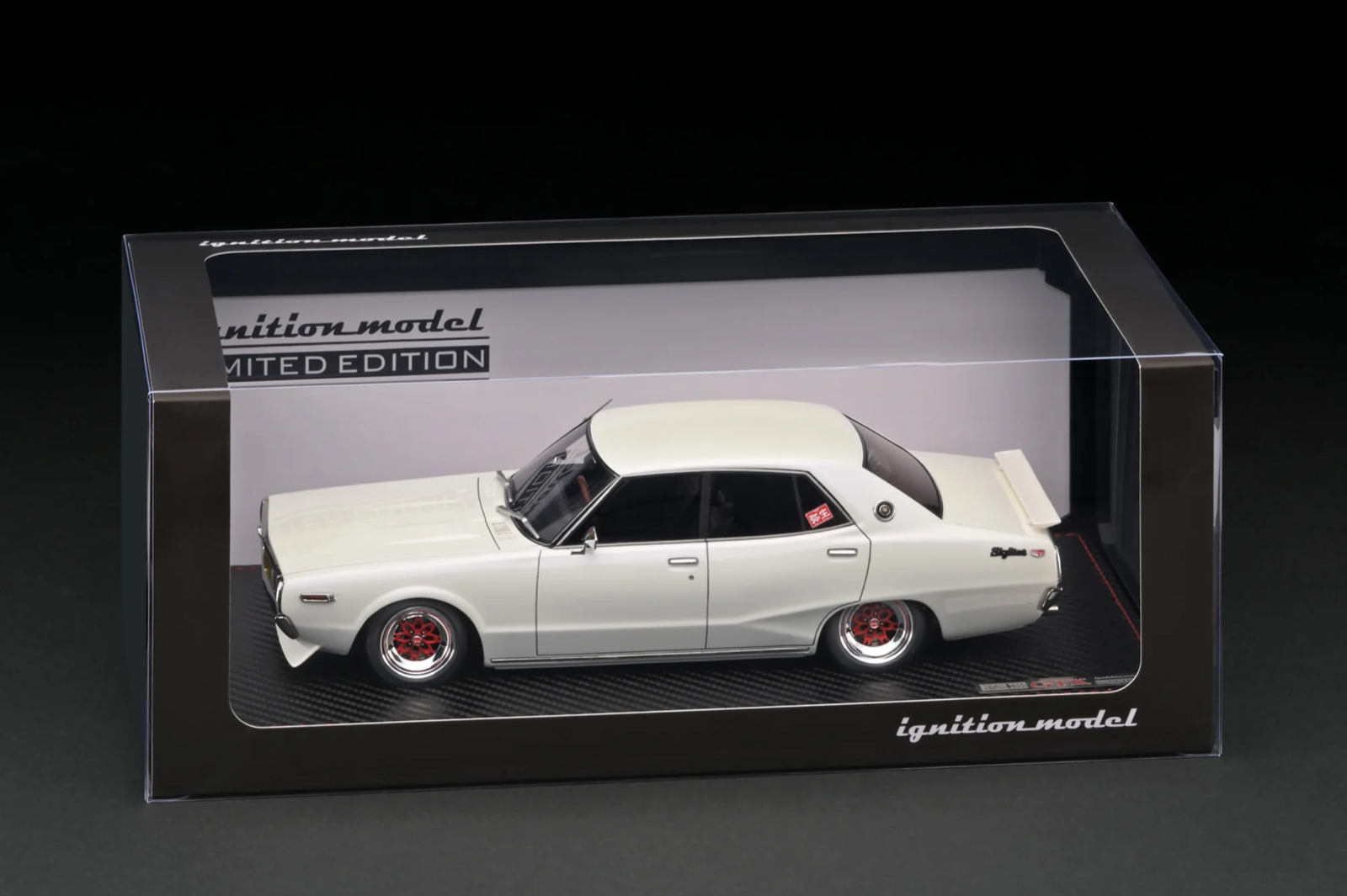 Ignition Model IG3268 1/18 Nissan Skyline Kenmeri GC110 Pearl White w/ L28