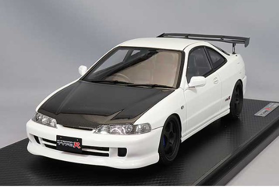 Ignition Model IG3054 1/18 Honda Integra DC2 Type R White SW388 17in